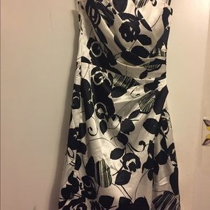WHBM strapless abstract floral cocktail dress Sz 2